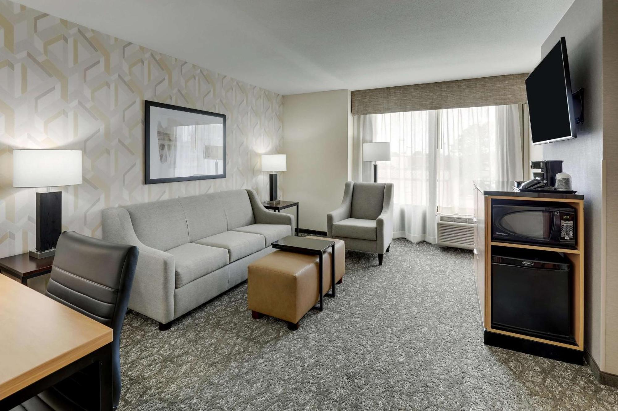 Drury Inn & Suites Birmingham Lakeshore Drive Exterior foto